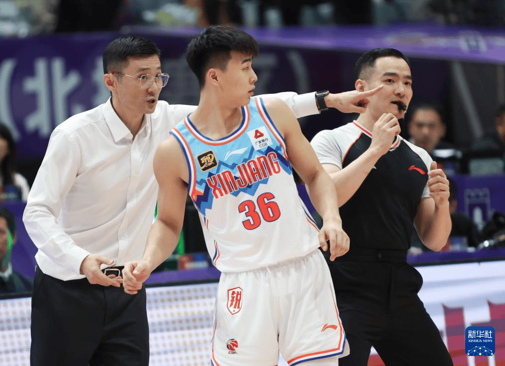 新疆男篮客场击败甘肃队，取得胜利