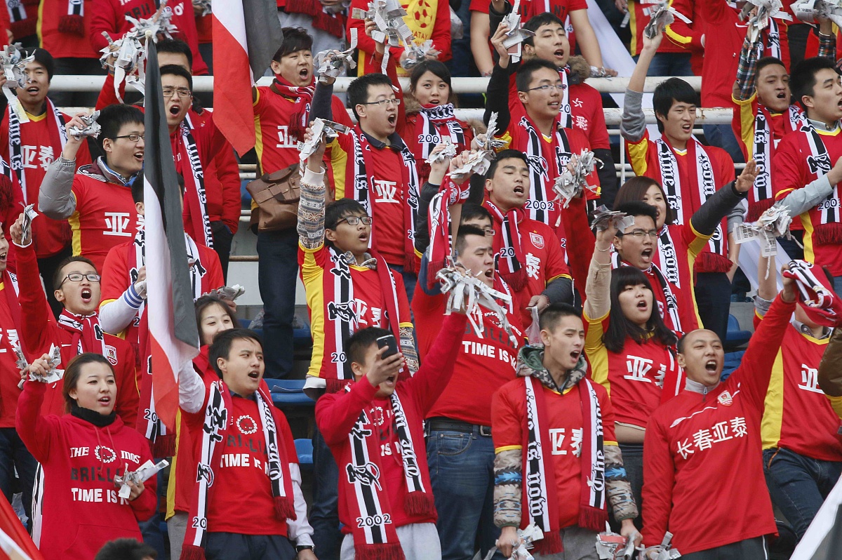 拜仁慕尼黑击败多特蒙德，继续领跑积分榜的简单介绍