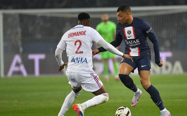 梅斯俱乐部在主场大胜,击败对手 梅斯俱乐部在主场大胜,击败对手