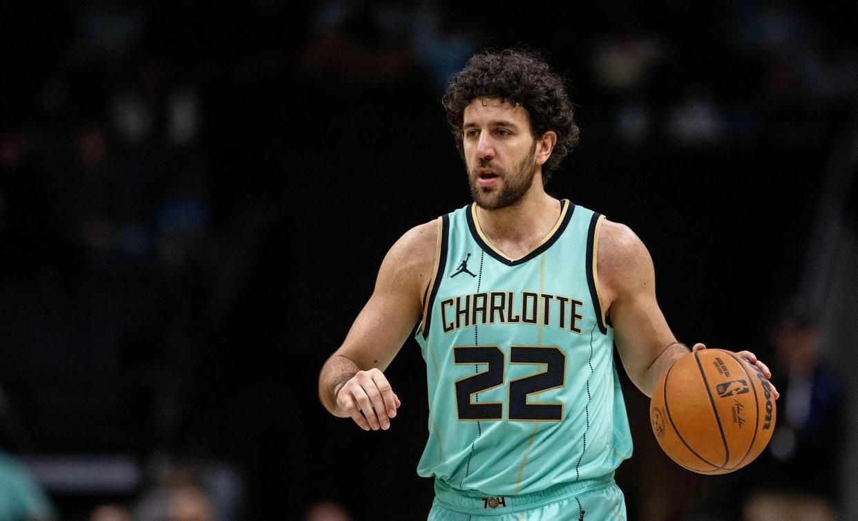 格拉纳达壮举反超,逆转获得关键胜利 格拉纳达壮举反超,逆转获得关键胜利