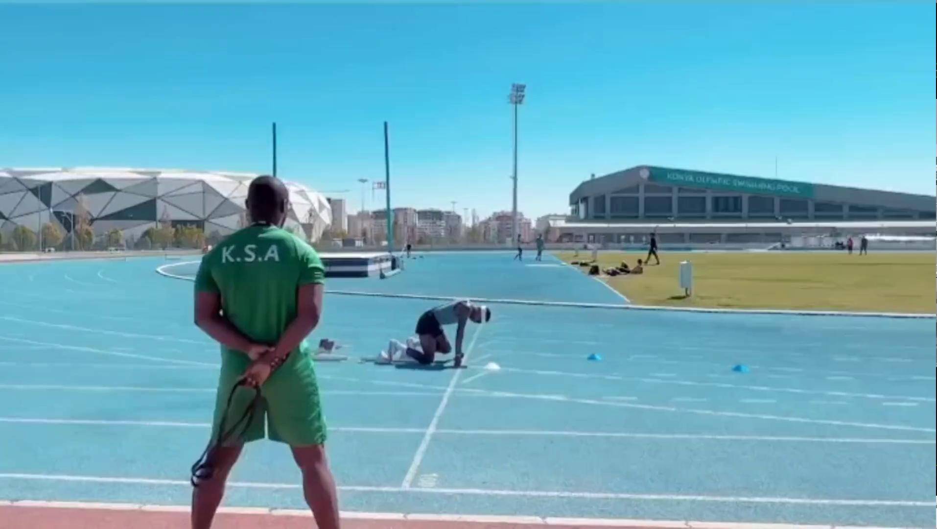 开云体育入口-英国田径运动员突破男子短跑纪录，成为焦点