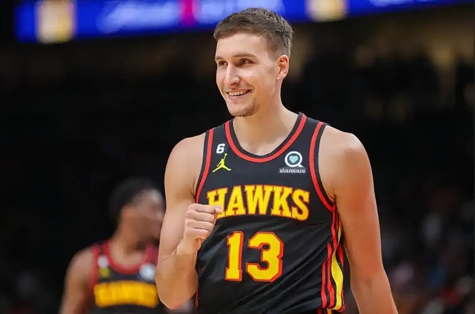 开云体育官方网站-老鹰后卫持续高效，成为球队得分保障的简单介绍