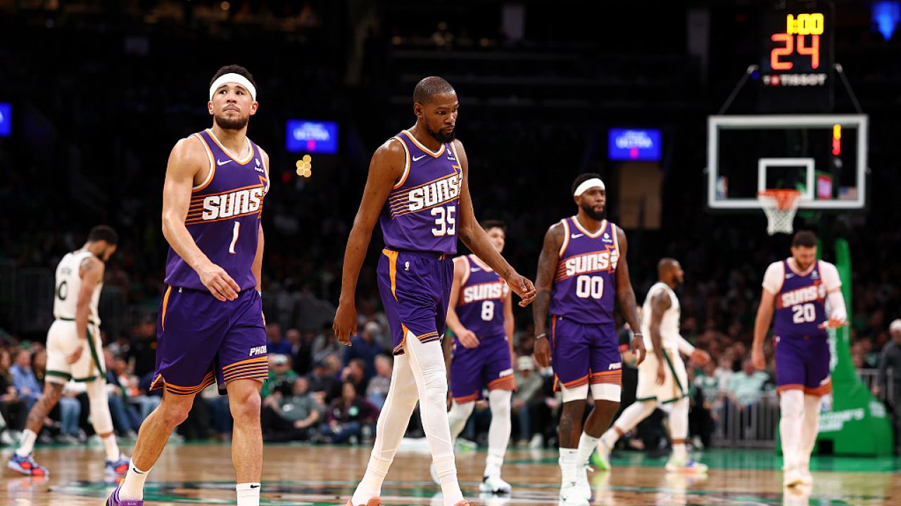 关于太阳力克尼克斯,布克全场砍下分领跑全队的信息 关于太阳力克尼克斯,布克全场砍下分领跑全队的信息