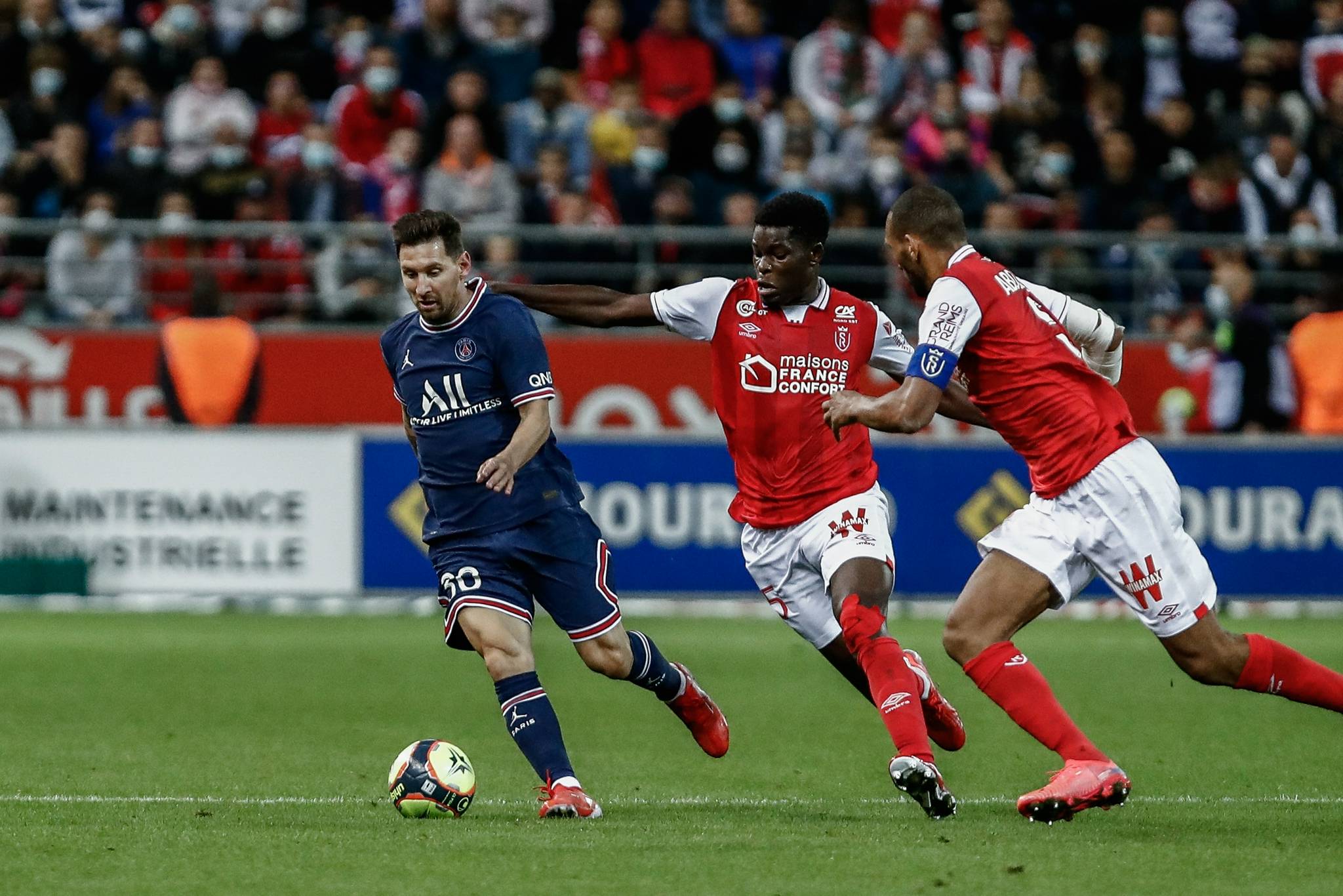 欧洲足球赛事热度不减,球迷狂热支持的简单介绍 欧洲足球赛事热度不减,球迷狂热支持的简单介绍