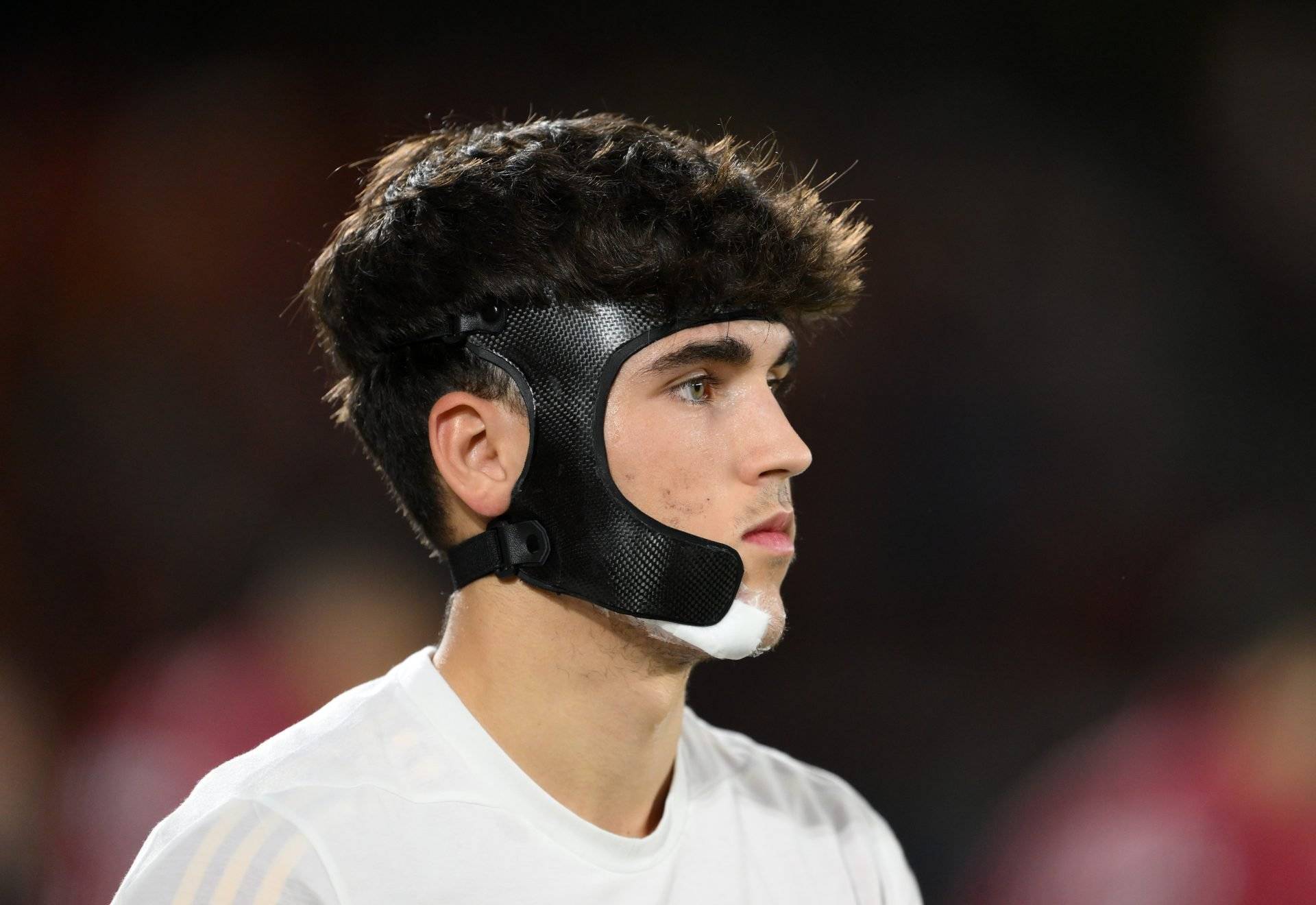 关于奥萨苏纳期待主场胜利,球迷给予支持的信息 关于奥萨苏纳期待主场胜利,球迷给予支持的信息