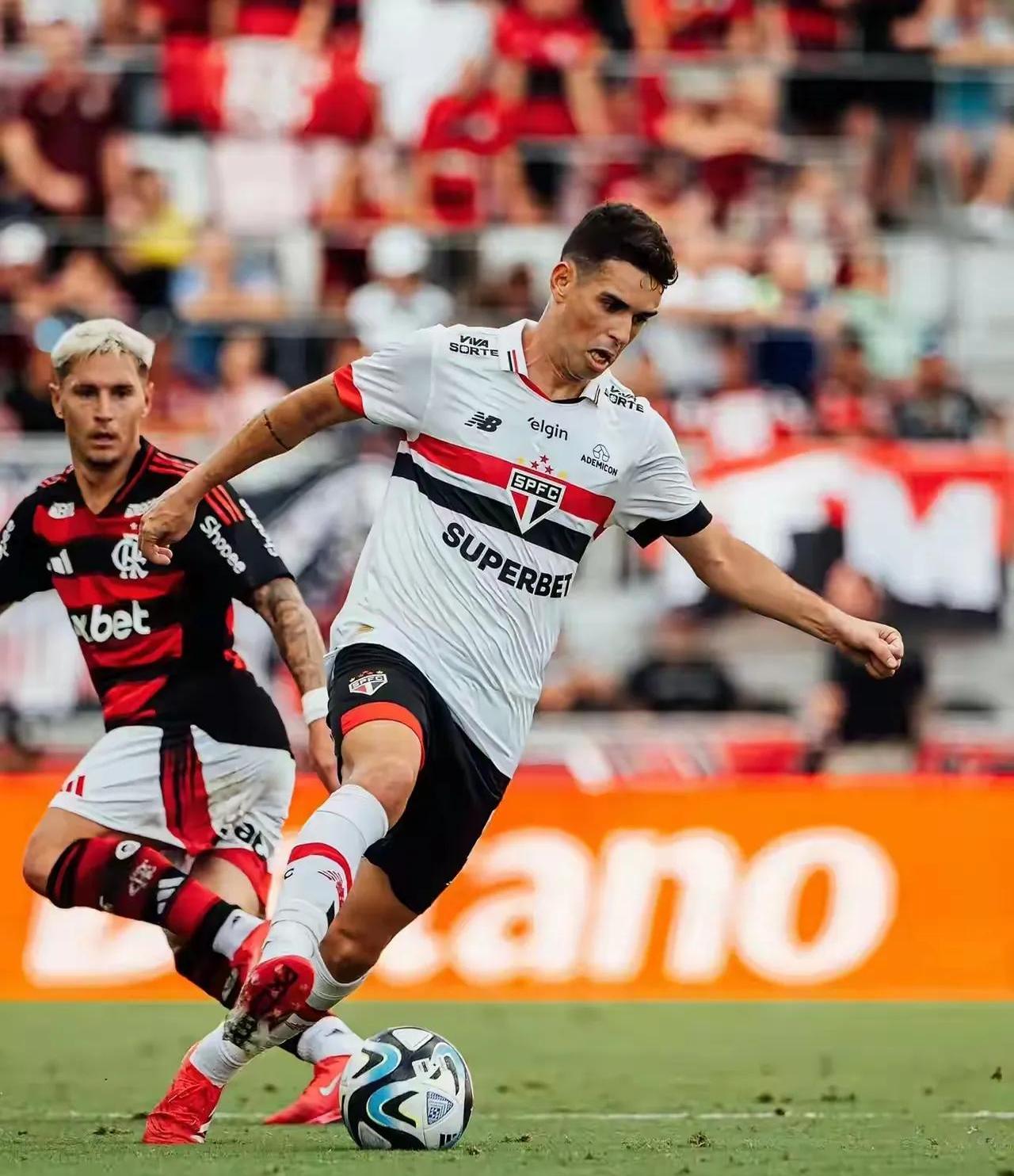 包含巴西队换帅施压球员,球员士气低迷的词条 包含巴西队换帅施压球员,球员士气低迷的词条