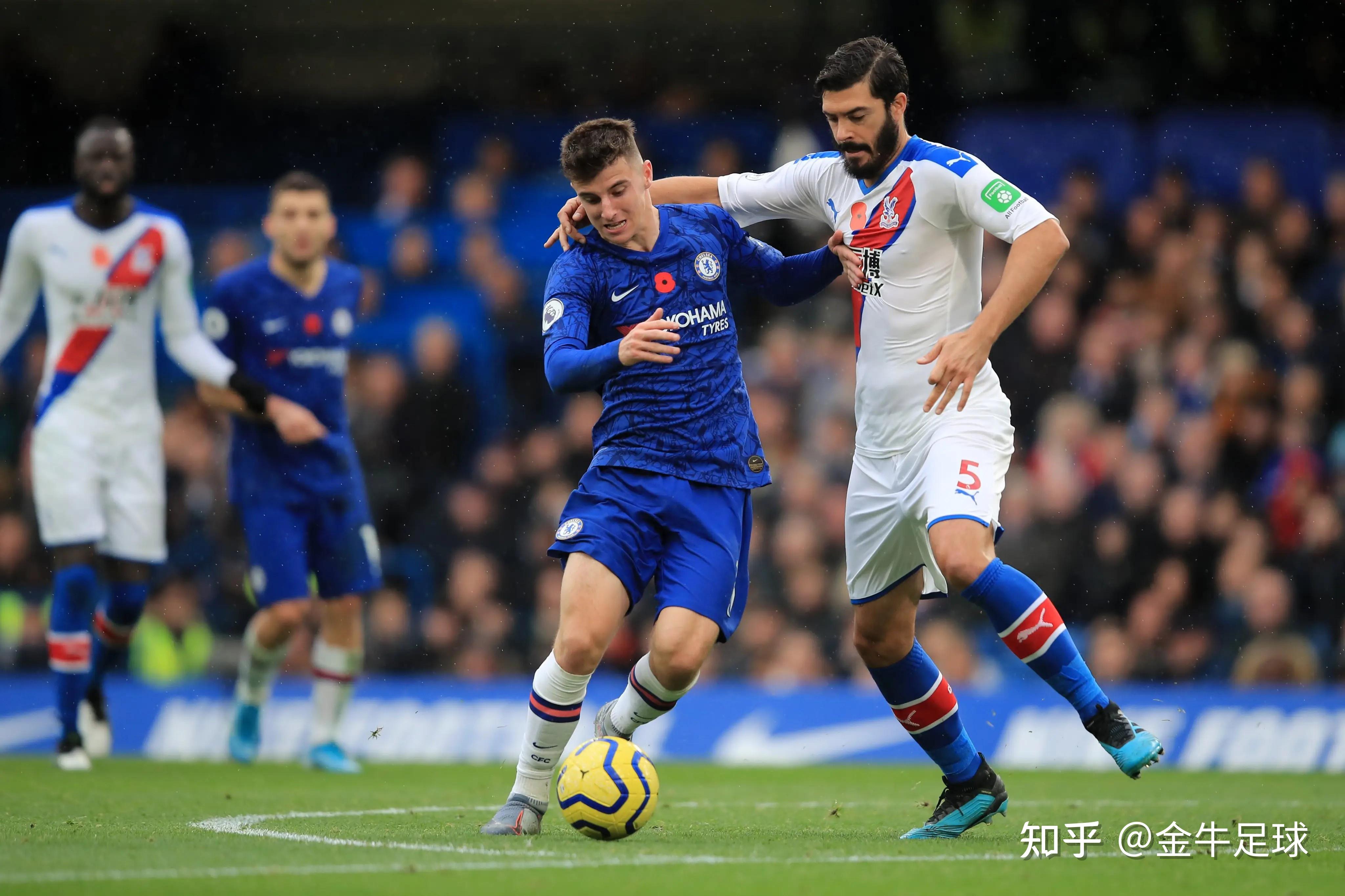 开云平台-切尔西不敌伯恩茅斯，前进前四遭遇挑战