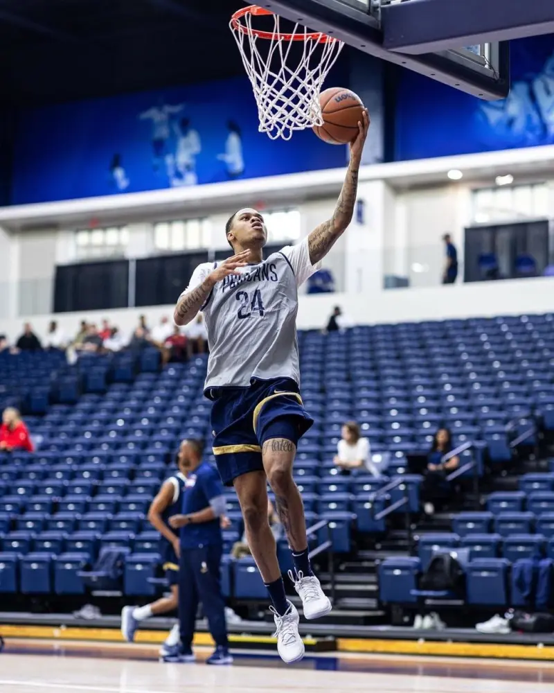 开云体育下载-鹈鹕队主教练晒训练照，期待球队回暖的简单介绍