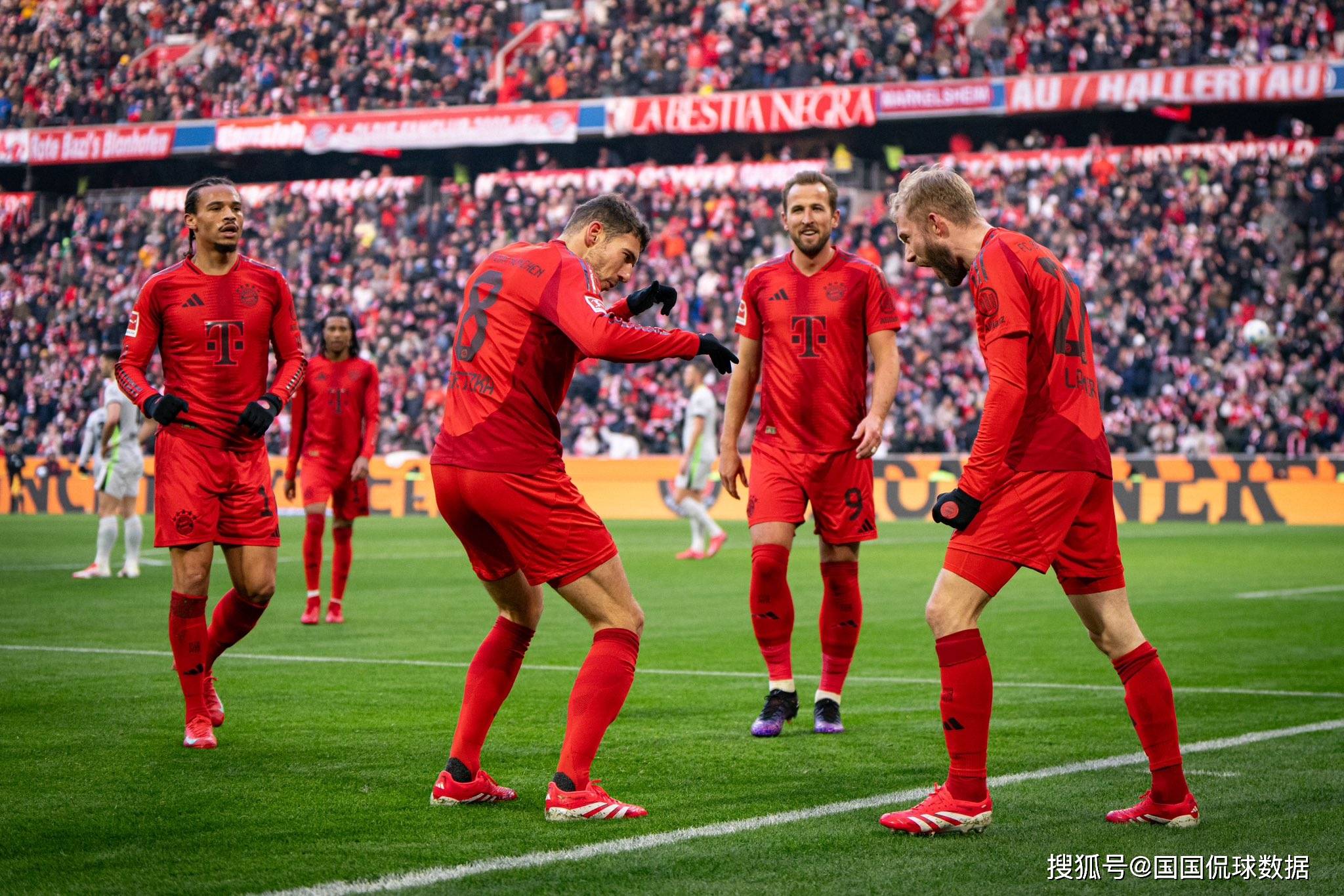 开云体育中国-拜仁在欧冠中击败姆巴佩，表现神勇