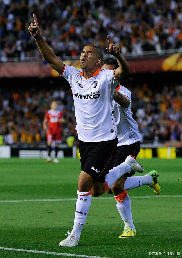 塞维利亚客场战胜对手,继续保持领先 塞维利亚客场战胜对手,继续保持领先