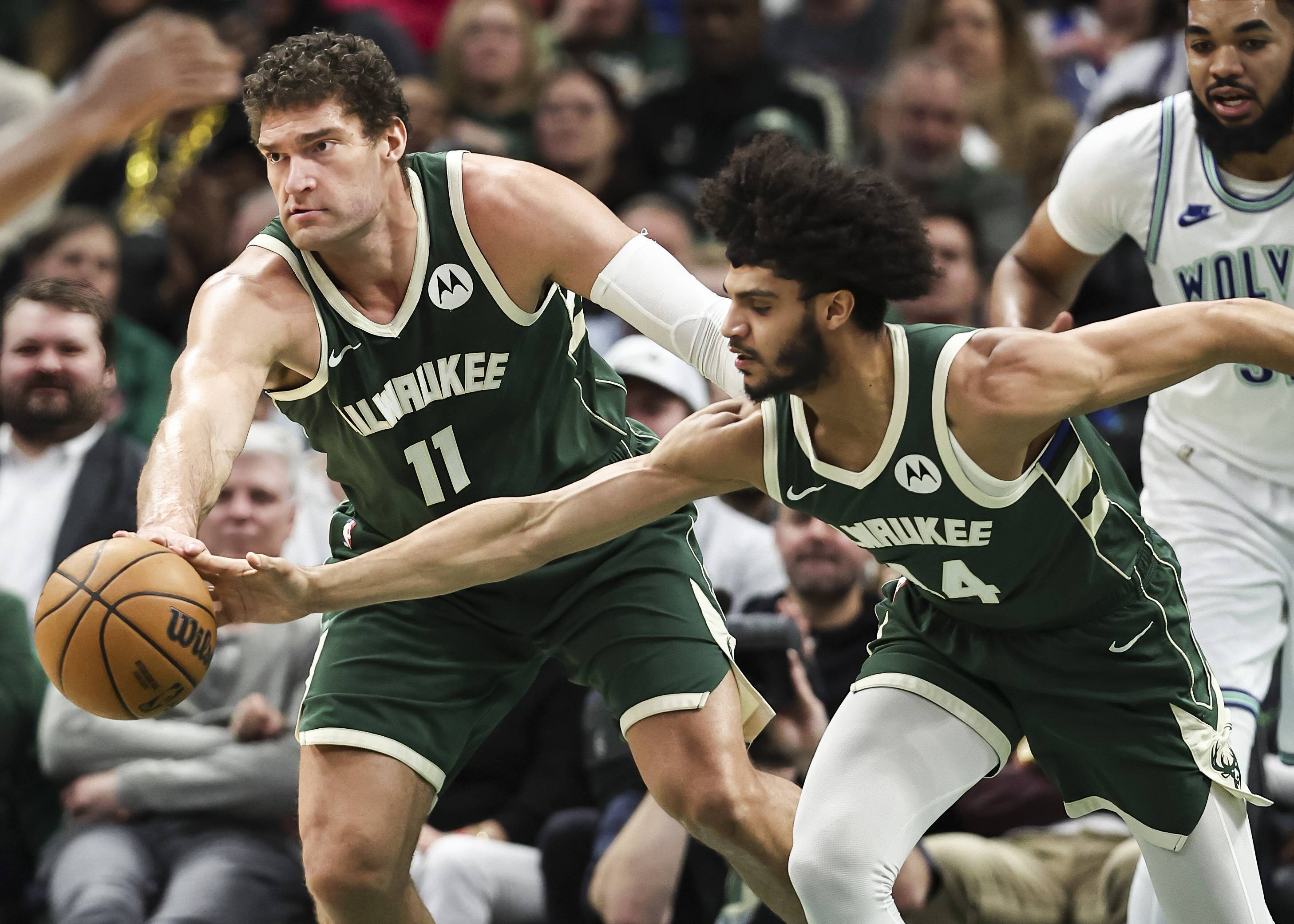 灰熊险胜雄鹿，取得连胜的简单介绍