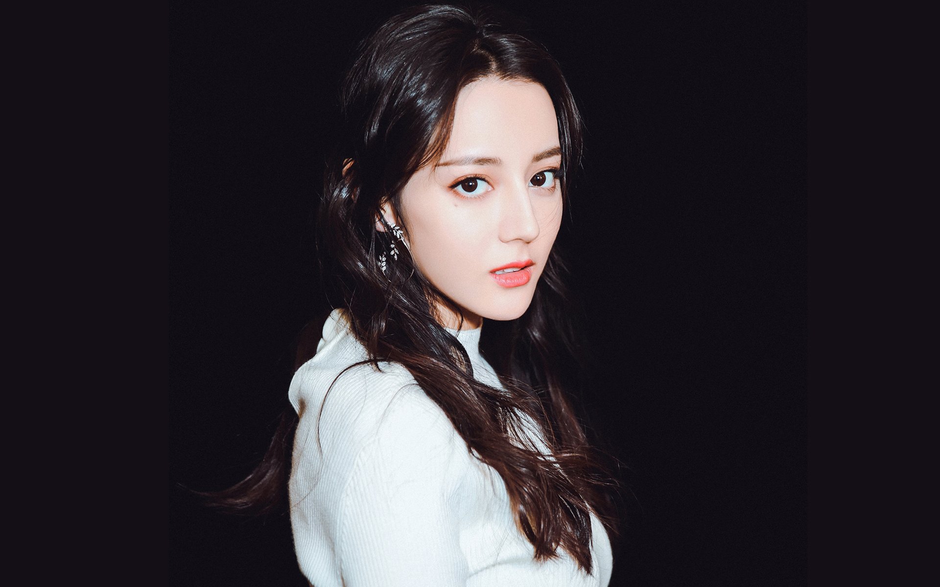 铁壁防守与孤胆英雄—当日本足球艺术邂逅内马尔式致命一击