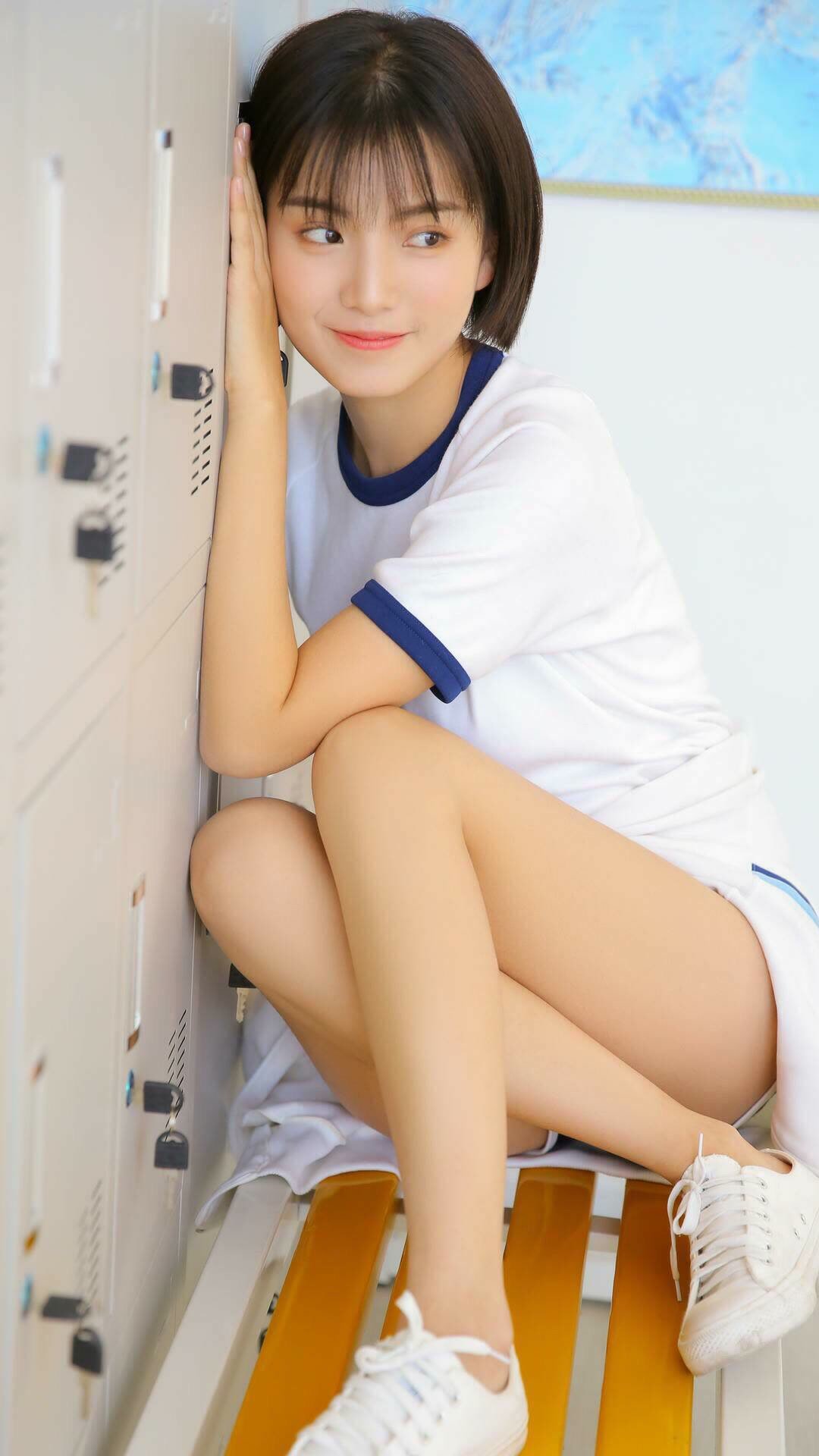 绿茵风云，乌拉圭对阵皇马的经典对决与奥斯梅恩的纪录之夜